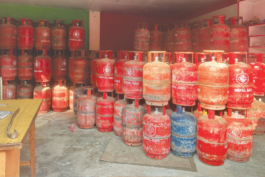 ग्याससहित पेट्रोलियम पदार्थको आपूर्ति सुनिश्चित गर्नू : मानव अधिकार आयोग