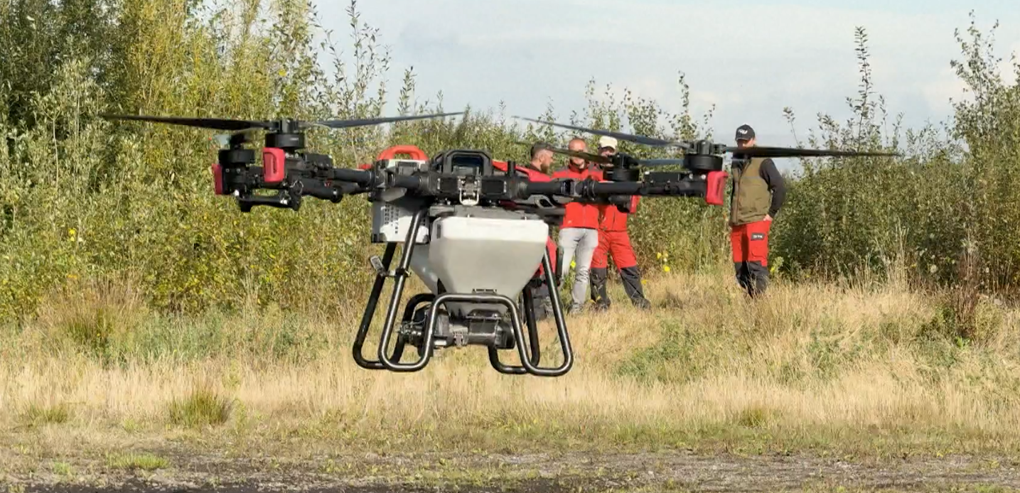 बेलायतमा चिनियाँ कृषि ड्रोनहरू लोकप्रिय, अर्थतन्त्रमा ठूलो सहयोग पुग्ने अनुमान