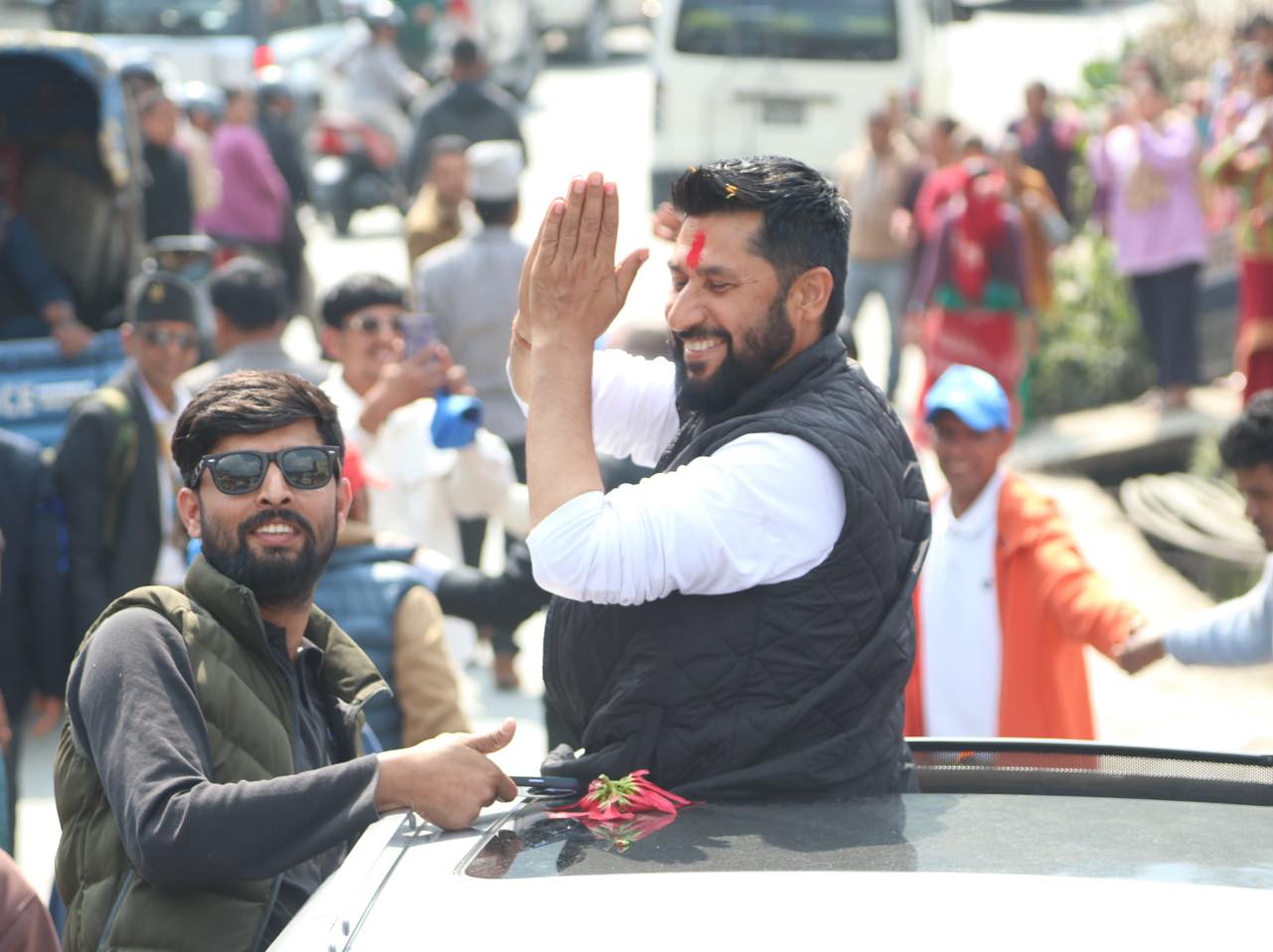 रास्वपा सभापति लामिछाने  सर्लाही जाँदै